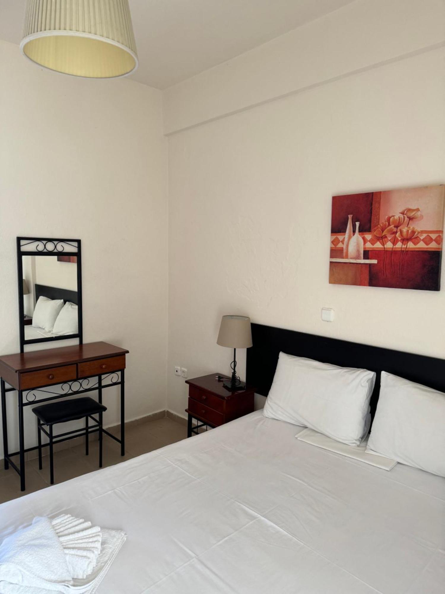 Dafnes Rooms Fourka Exteriér fotografie
